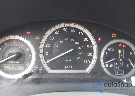 2005 Toyota Sienna Xle z USA, uszkodzony, nr VIN 5TDZA22C75S282620